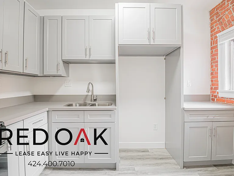 147 S Normandie Ave #304 — Photo 4