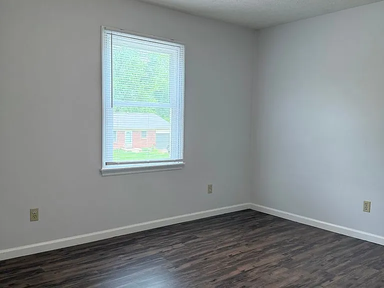 3505 W Festive Dr — Photo 9