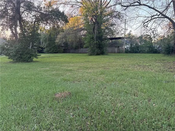 1912 Kelly St, Alexandria, LA 71301