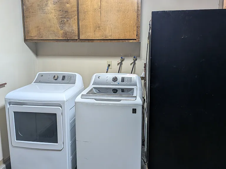 Gas dryer and electrical washer