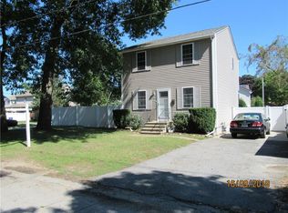 12 Colton Dr, North Providence, RI 02904