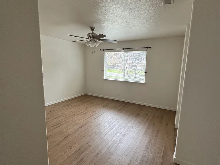 2901 Godman Ave #1 — Photo 7