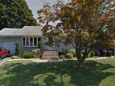 32 Perry St, Brentwood, NY, 11717