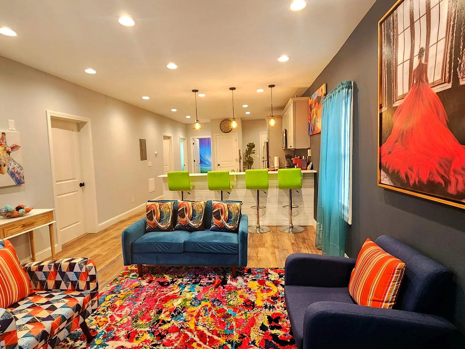 3 bed, 1000 sqft, $6,800 — Photo 2