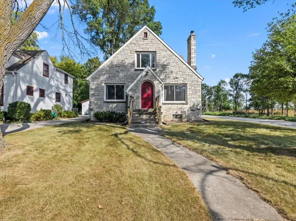 6206 North 105th STREET, Milwaukee, WI 53225