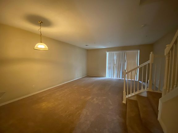 5th image of 10746 Regent Square Dr