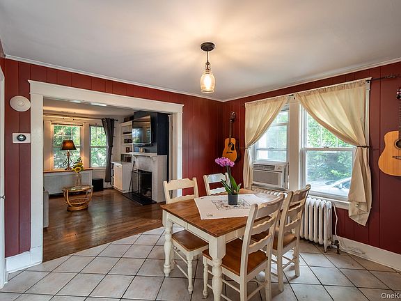 5th image of 12 Perry Avenue