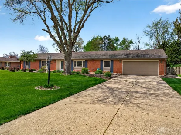 5583 Hugh Dr, Dayton, OH 45459