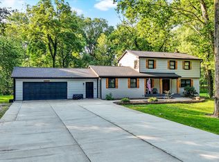 11841 Pebble Brook Ln, Carmel, IN 46033