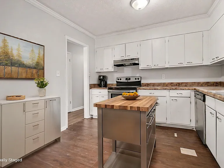 2120 Sandgate Cir — Photo 6