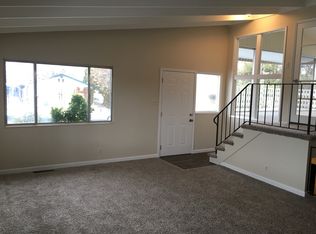 310 Hunter Lake Dr, Reno, NV 89509