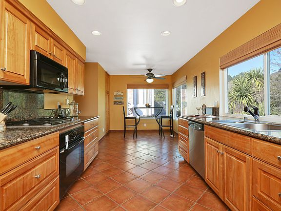5th image of 8010 Hansom Dr