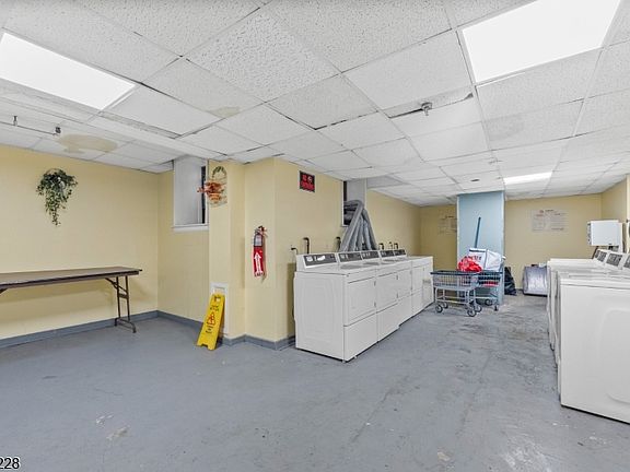 3rd image of 433 Lincoln Ave APT A14