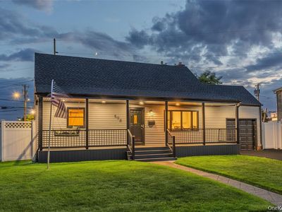 598 N Suffolk Avenue, Massapequa, NY, 11758