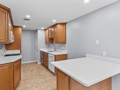 404 Broadway APT 104, Lynn, MA, 01904
