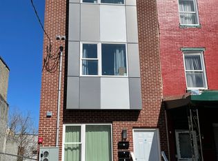 667 N 39th St #2, Philadelphia, PA