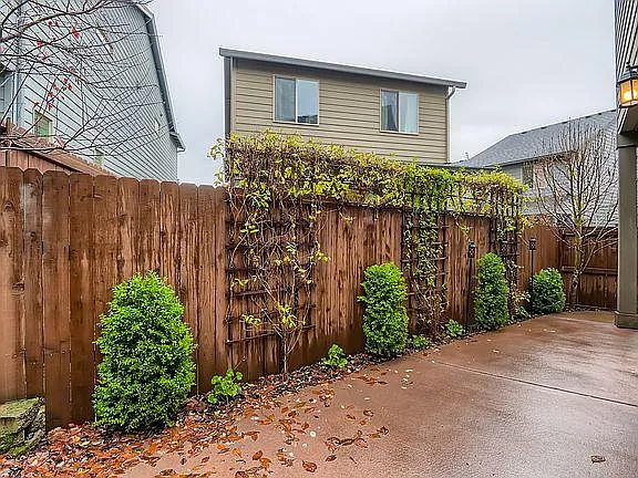 4017 SE 168th Ave — Photo 29