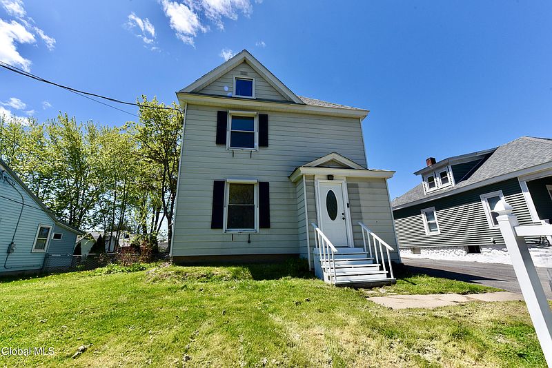 2nd image of 99 East Boulevard