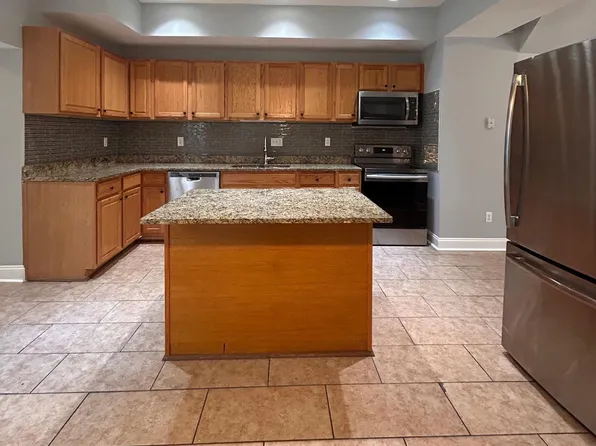 530 Rose Hill Ter, Baltimore, MD 21218