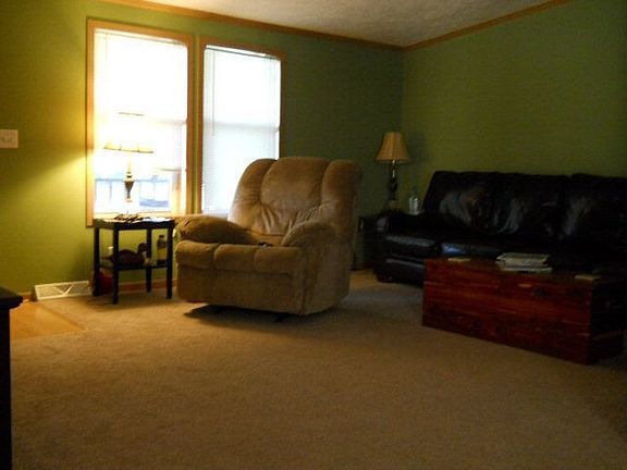 2nd image of 3056 Homestead Cir
