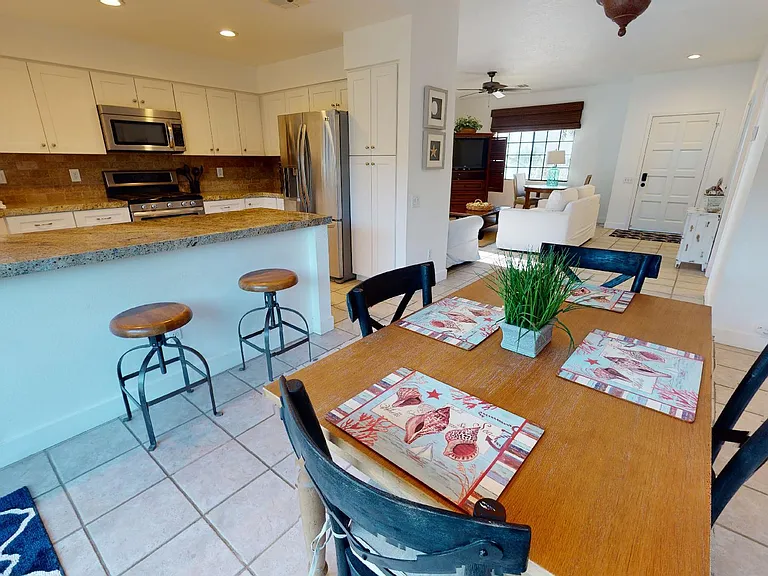 77313 Avenida Fernando — Photo 9