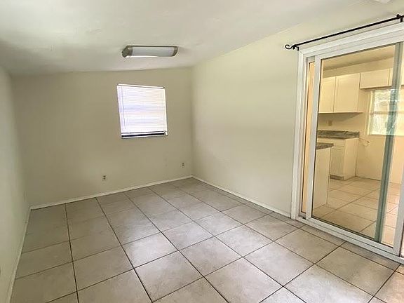5th image of 1230 Carmen Ave