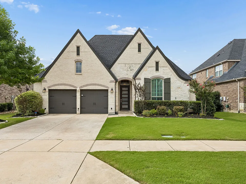 4131 Dewberry Ln