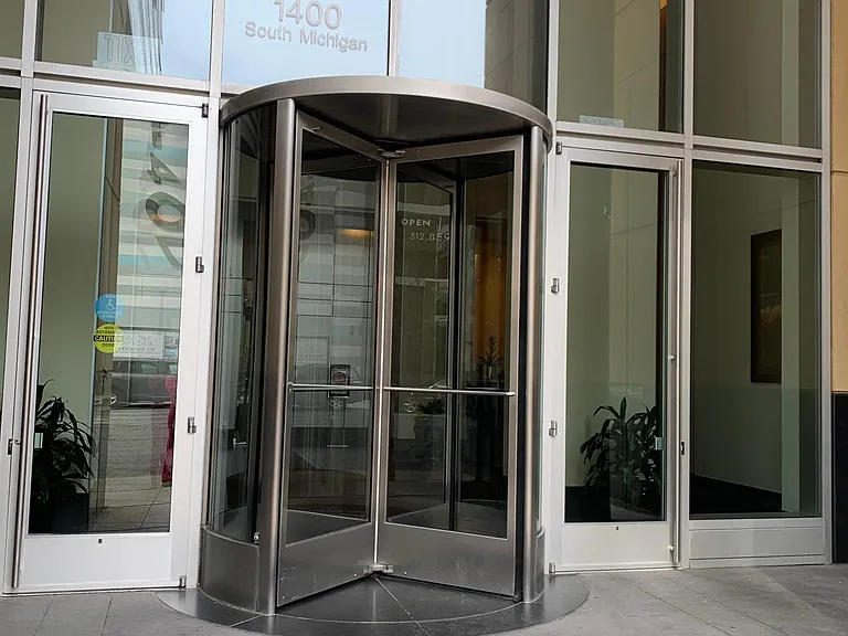 1400 S Michigan Ave #XX — Photo 34