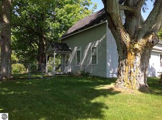 3823 Old Mission Rd, Traverse City, MI 49686