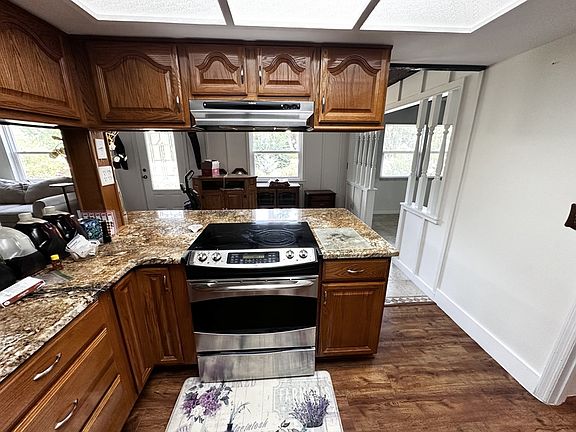5th image of 5020 Cub Lake Dr