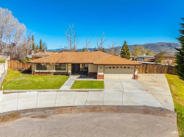 21766 Fox Ct, Tehachapi, CA 93561