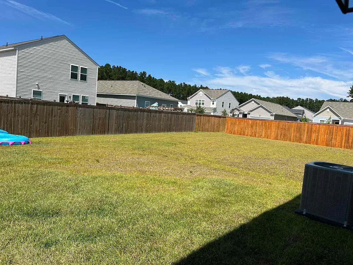 Building Photo - 5005 Ferry Field Dr