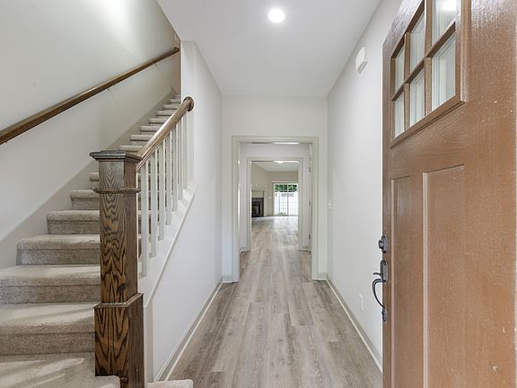 4th image of 2342 N Tennessee Blvd #1403
