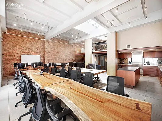 Rented by Sotheby's International Realty | media 7