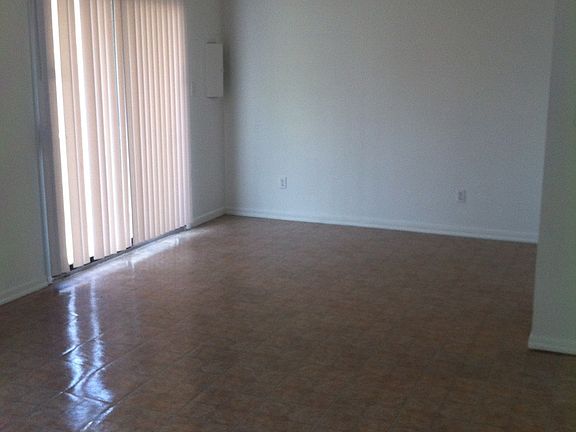 3rd image of 5443 Grouse Ct