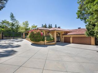 104 Edgemont Dr, Redlands, CA 92373