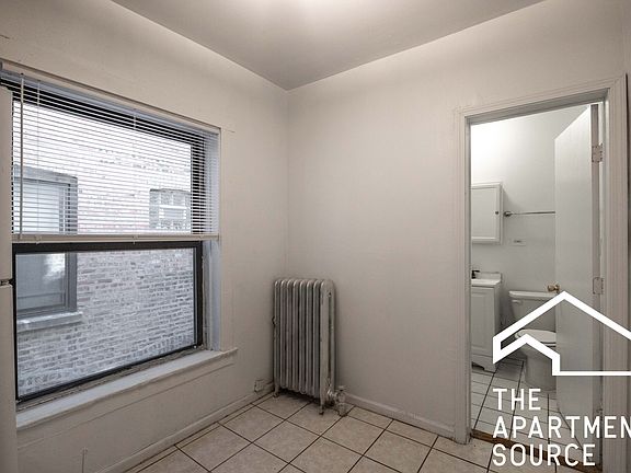 3rd image of 931 W Sunnyside Ave #1S
