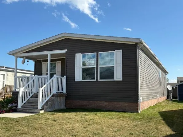 58230 Brookside Dr, New Haven, MI 48048