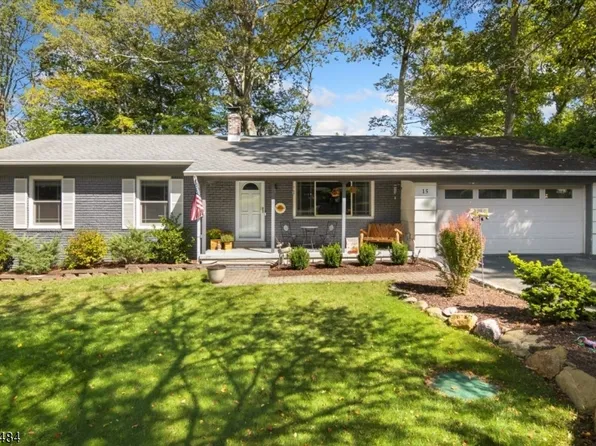 15 Upper High Crest Dr, West Milford Twp., NJ 07480