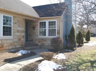 14 Ethan Allen Dr, Monroe Township, NJ 08831