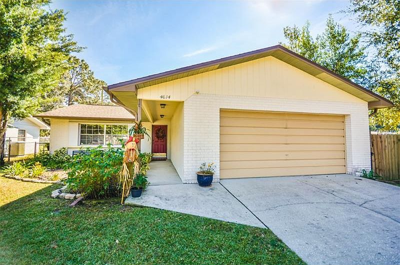 1st image of 4614 Wisteria Dr
