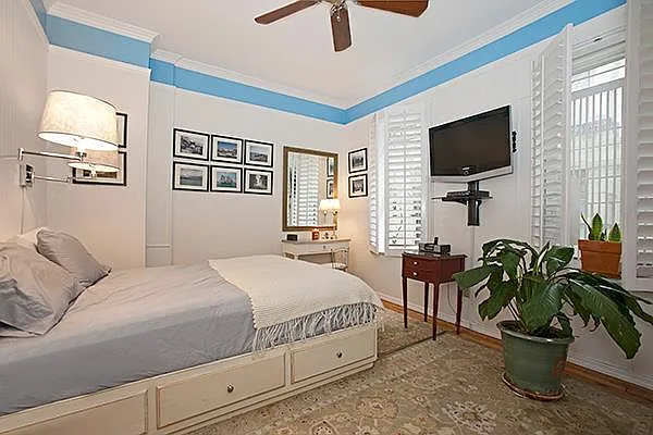 Sold by Platinum Properties | media 11