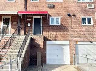 207 Kearney Ave, Bronx, NY 10465