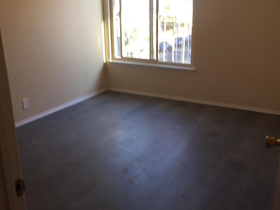 3rd image of 1301 45th Ave APT 8