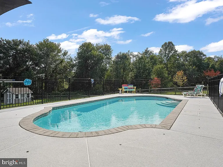1306 Waterthrush Ct — Photo 18