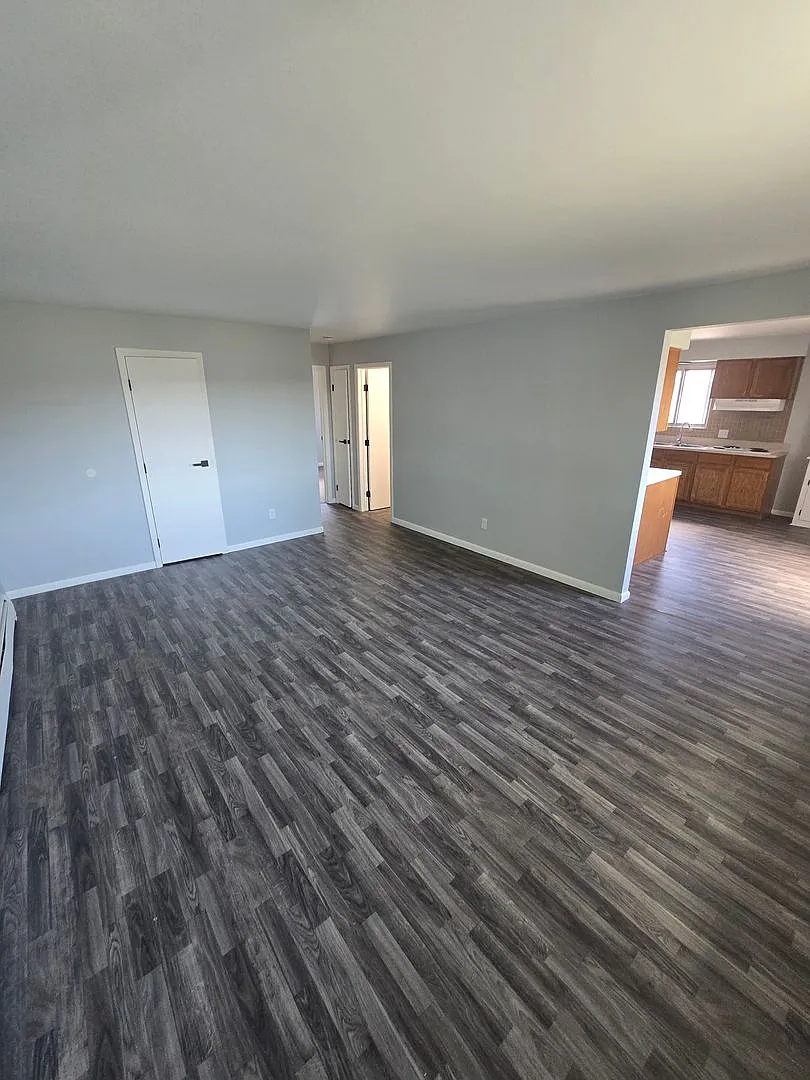 Building Photo - 2789 Erna Dr