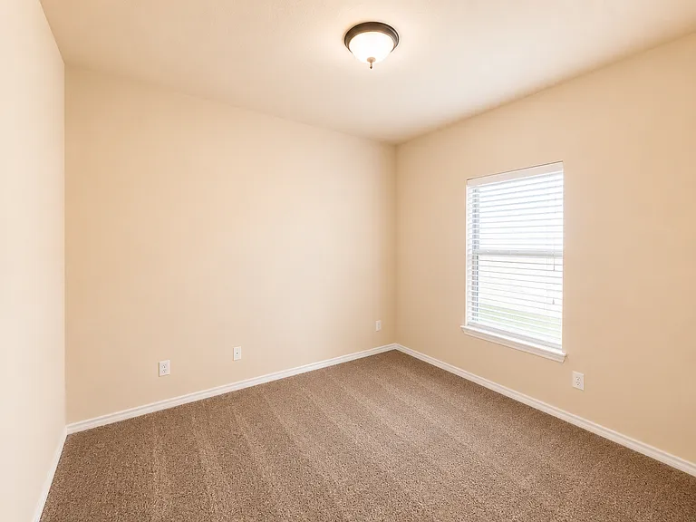 1328-1330 Piedmont Dr — Photo 13