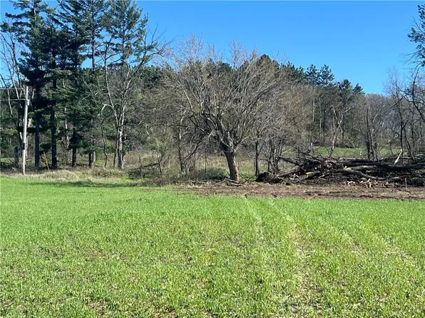 W13699 Hestikin Road, Whitehall, WI 54773