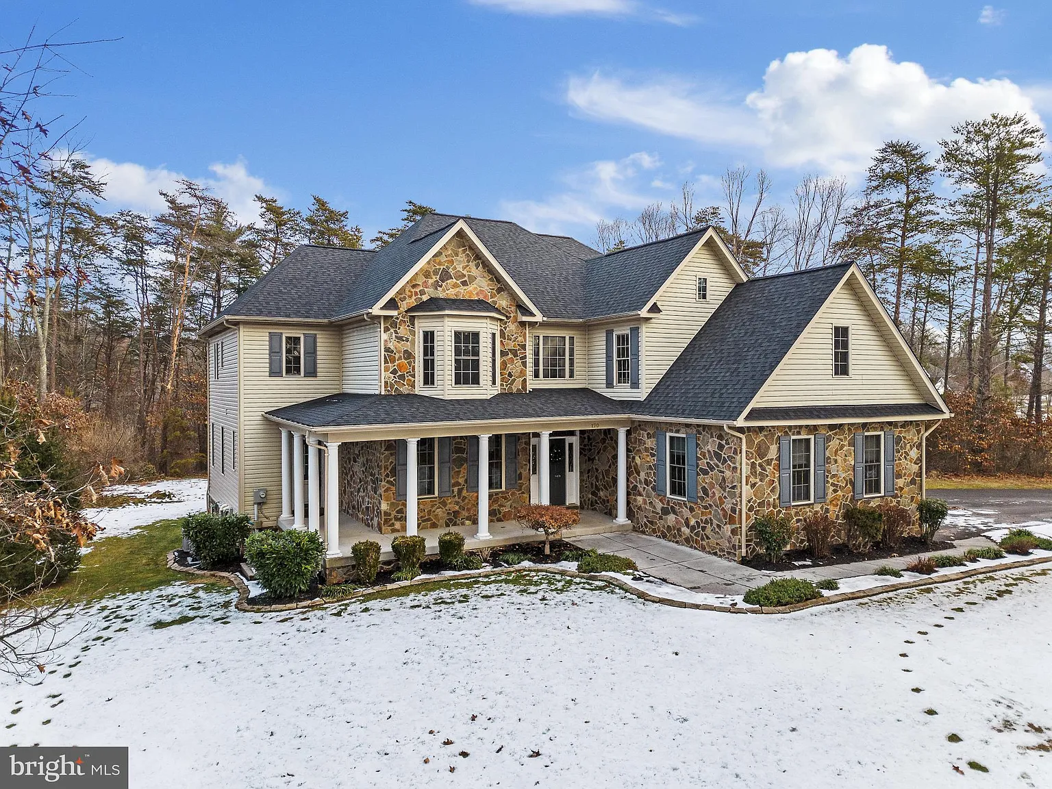 170 Graystone Ln photo 1
