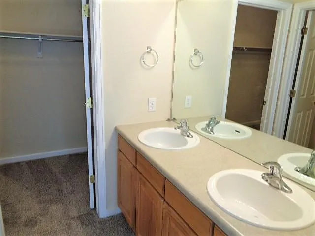 30202 Hilltop Dr — Photo 11